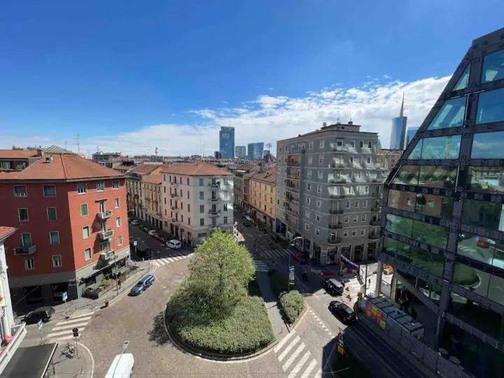 Fidias House Lägenhet Milano Exteriör bild