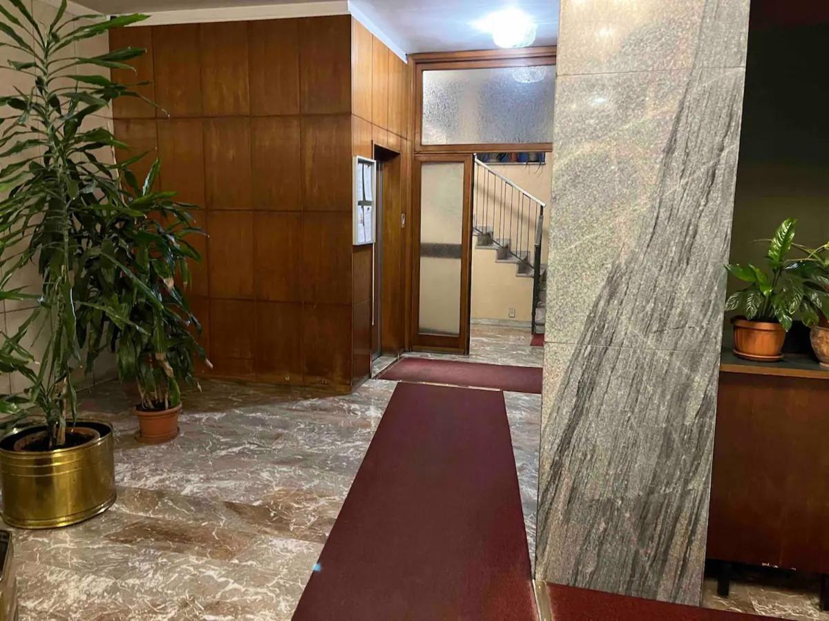 Fidias House Lägenhet Milano Exteriör bild